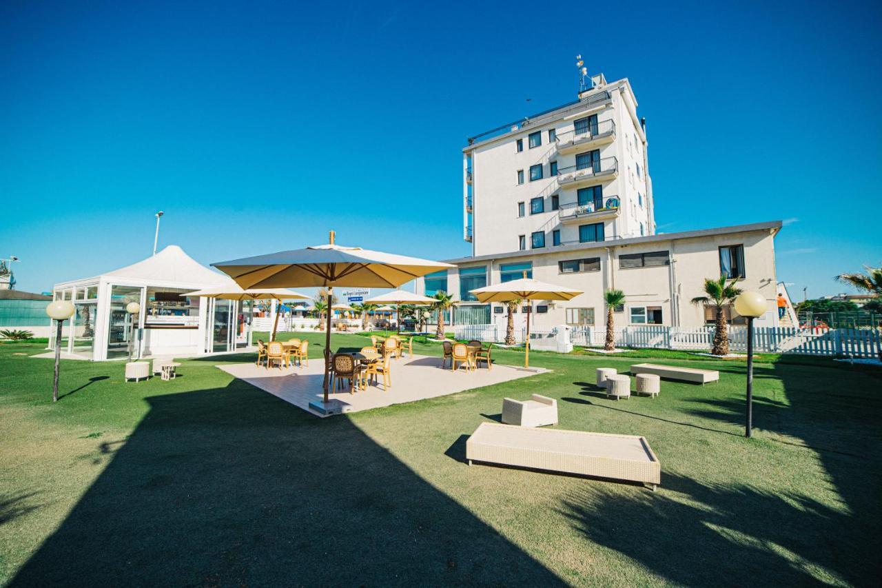 סוטומרינה Hotel Park E Mobil Home מראה חיצוני תמונה