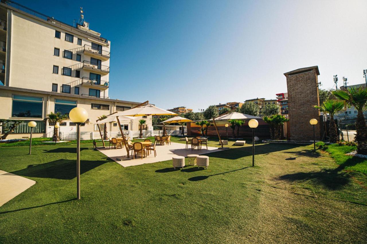 סוטומרינה Hotel Park E Mobil Home מראה חיצוני תמונה